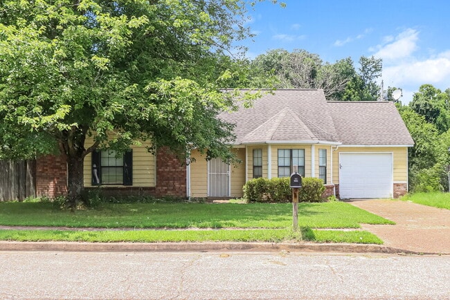 property at 4295 Rosswood Dr
