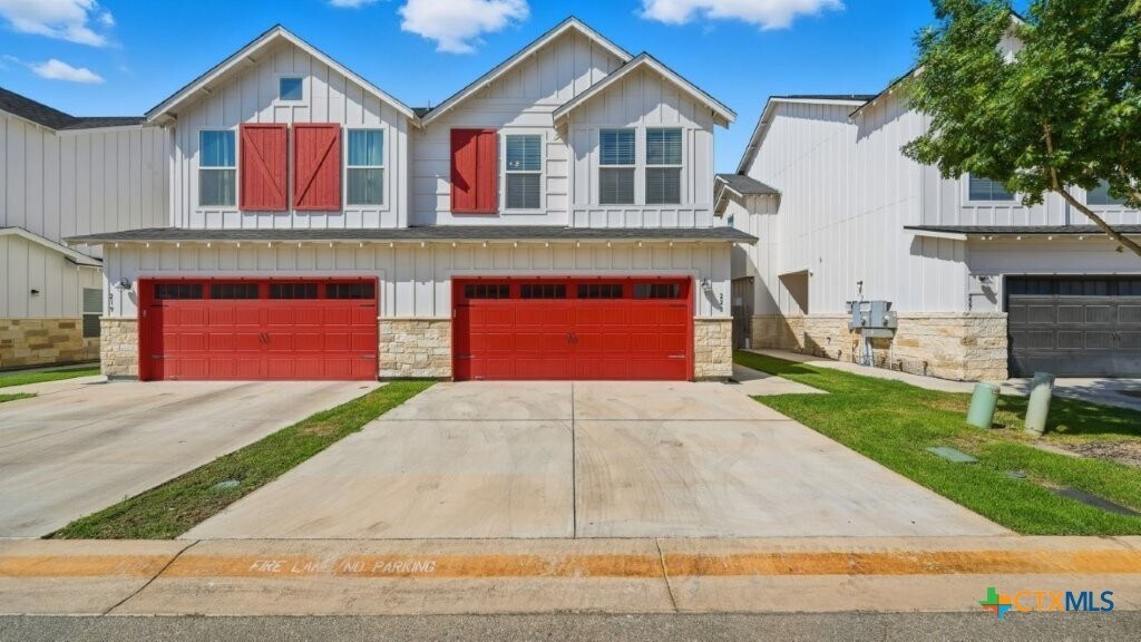 223 Sapphire Dr in New Braunfels, TX - Building Photo