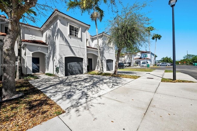 930 SW 147th Ct in Miami, FL - Building Photo - Building Photo