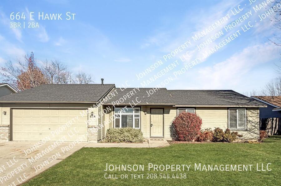 664 E Hawk St in Meridian, ID - Building Photo