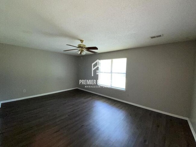 4392 Ann Arbor Ln in Memphis, TN - Building Photo - Building Photo