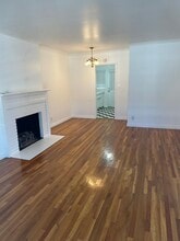 933 W Huntington Dr in Arcadia, CA - Building Photo - Building Photo