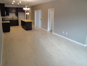 28160 Landau Blvd in Cathedral City, CA - Building Photo - Building Photo