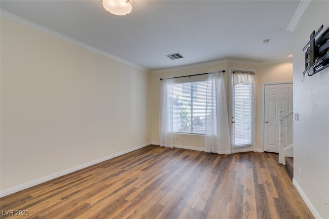 property at 1592 Evening Spirit Ave