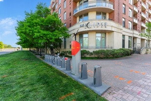 3650 S Glebe Rd, Unit 742 in Arlington, VA - Building Photo