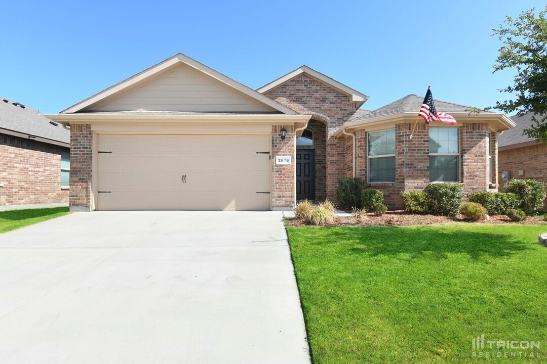 2628 Gains Mill Dr in Fort Worth, TX - Building Photo