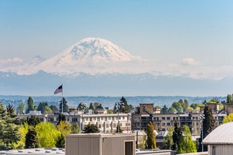 Shea in Seattle, WA - Foto de edificio - Building Photo