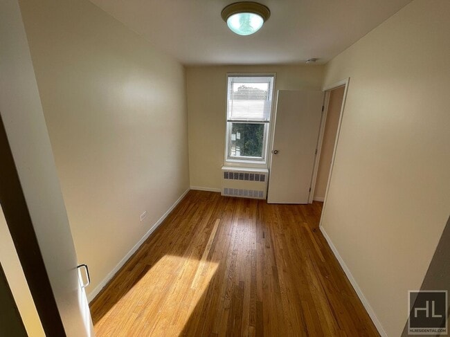 GRAND CENTRAL PARKWAY, Unit LOBGO