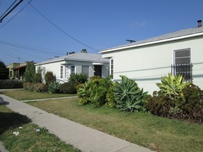 2237-2241 S Burnside Ave in Los Angeles, CA - Building Photo - Building Photo