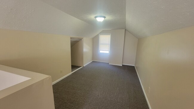1450 Newton St in Akron, OH - Building Photo - Building Photo