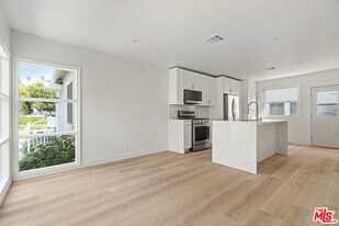 820 3rd St in Santa Monica, CA - Building Photo