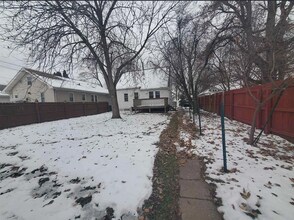 1517 32nd St in Rock Island, IL - Building Photo - Building Photo