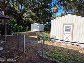 604 Holly Ln in Crescent City, FL - Building Photo - Building Photo