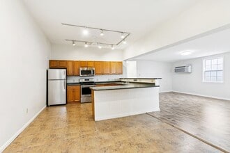 4125 Magazine St in New Orleans, LA - Building Photo - Building Photo