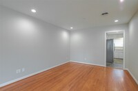 2103 Latexo Dr, Unit 1011 in Houston, TX - Building Photo - Building Photo