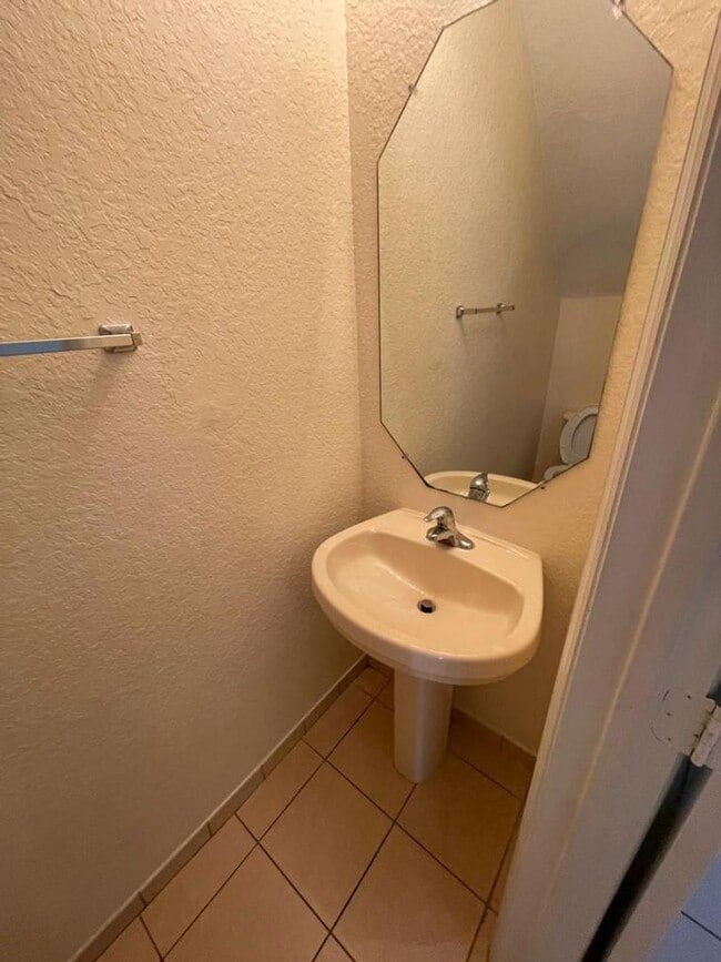 property at 1918 Alamanda Way