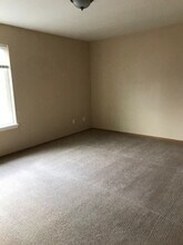 484 W Shore Dr in Belgrade, MT - Building Photo - Building Photo
