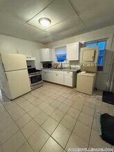 63 Pinckney St in Somerville, MA - Foto de edificio - Building Photo