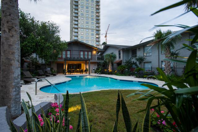 Marquee Uptown & Carriage Square photo'