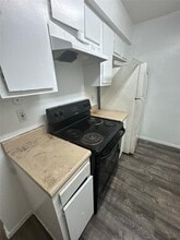 6200 W Tidwell Rd in Houston, TX - Building Photo - Building Photo