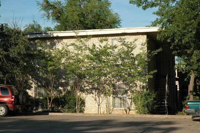 Bella Vineyards in Denton, TX - Foto de edificio - Building Photo