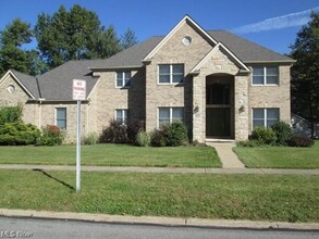 30822 Riviera Ln in Westlake, OH - Building Photo - Building Photo