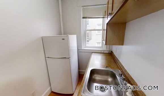 1175 Boylston St, Unit 47 in Boston, MA - Foto de edificio - Building Photo