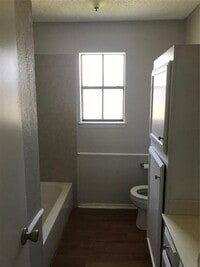233 Vista Way photo'