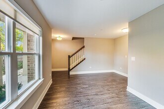 Webster Place in Highwood, IL - Building Photo - Interior Photo