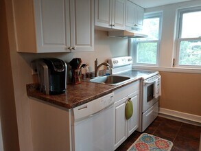 5 Seaward Rd in Wellesley, MA - Building Photo - Building Photo