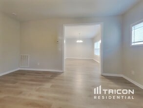 15 Oakbrook Dr in Cartersville, GA - Building Photo - Building Photo