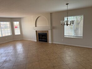 8460 W Aster Dr in Peoria, AZ - Building Photo - Building Photo