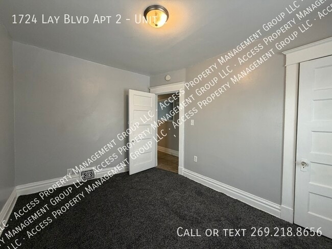 1724 Lay Blvd in Kalamazoo, MI - Building Photo - Building Photo