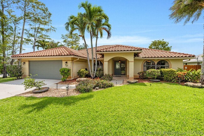 property at 1707 Primrose Ln