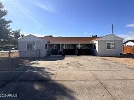 2419 E Oak St in Phoenix, AZ - Building Photo