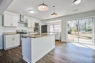 605 Michigan Ct in Ladson, SC - Building Photo - Building Photo