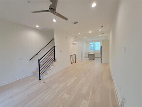 3807 Threadgill St in Austin, TX - Building Photo - Building Photo