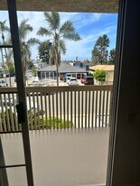 402 N Clementine St, Unit Clementine in Oceanside, CA - Building Photo