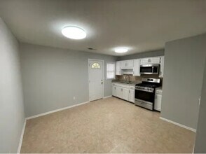 4835 Avery St in Columbus, GA - Building Photo - Building Photo