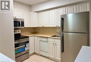 64 Benton St in Kitchener, ON - Building Photo - Building Photo