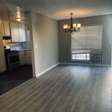 5615 Satsuma Ave in North Hollywood, CA - Foto de edificio - Building Photo