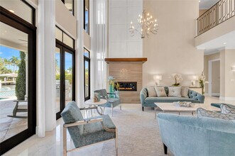 156 Fiesta Way in Fort Lauderdale, FL - Building Photo - Building Photo