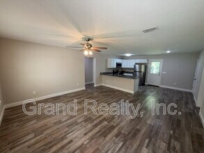 6902 Trailride N in Milton, FL - Building Photo - Building Photo
