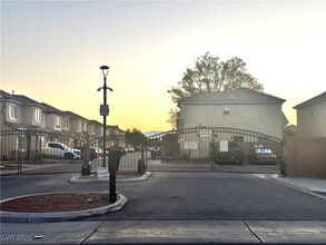 5278 Paradise Valley Ave in Las Vegas, NV - Building Photo - Building Photo