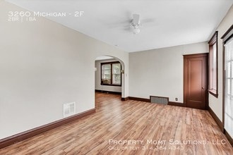3260 Michigan Ave-Unit -2F in St. Louis, MO - Foto de edificio - Building Photo
