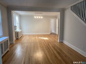 124 Pemberwick Rd in Greenwich, CT - Building Photo - Building Photo