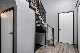 11009 Bel Air Pl in Oklahoma City, OK - Foto de edificio - Building Photo