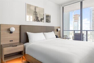 159 NE 6th St, Unit 2901 in Miami, FL - Building Photo - Building Photo