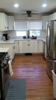 7.. Waksman Pl in North Brunswick, NJ - Building Photo