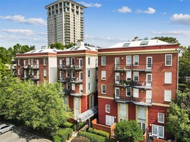 2840 Peachtree Rd NW in Atlanta, GA - Building Photo